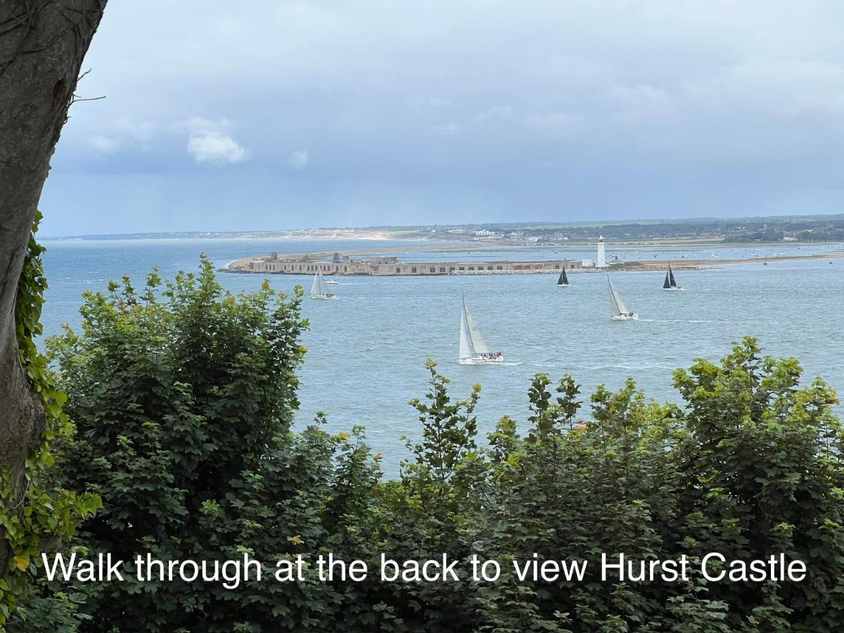 Valley View Self-Catering Coastal Bungalow In Rural West Wight Freshwater Exteriér fotografie